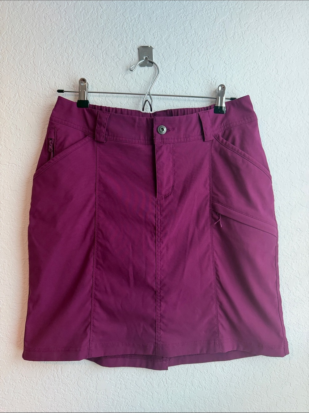 Duluth Women's Plum Active Skirt with Utility Pockets